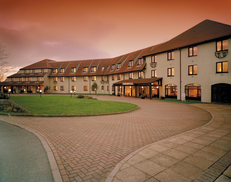 The Peninsula Hotel Grandes Rocques Exterior photo